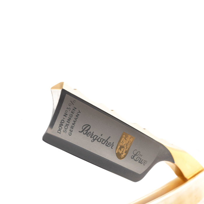 Dovo - "Bergischer Löwe" Straight Razor, African Cow Horn Handle, Spanish Point, 6/8"
